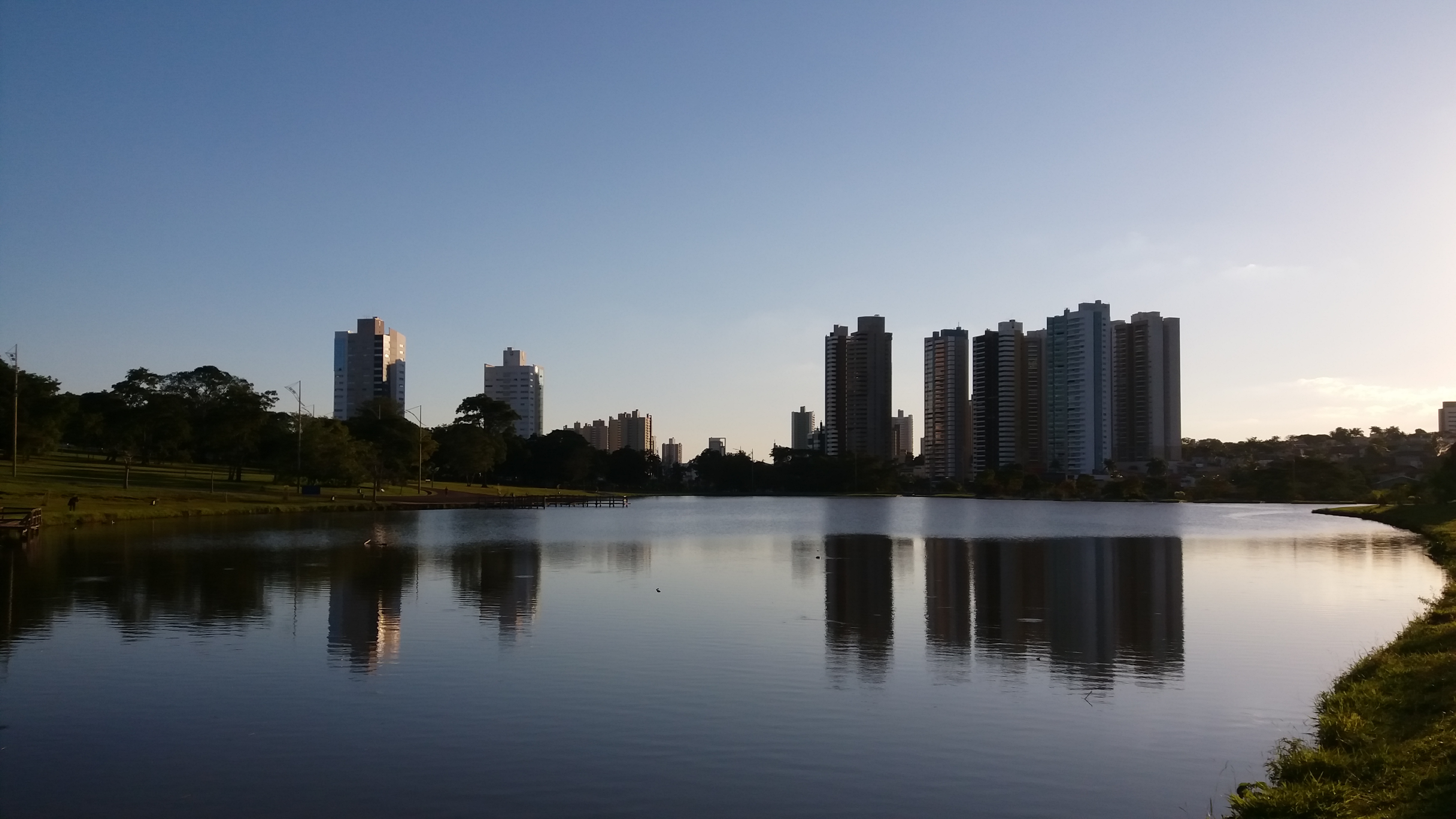 Parque_das_nações_indígenas_campo_grande_brasil_20180424_173119.jpg